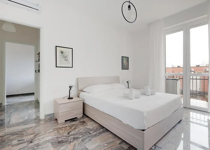 Apartamento Guesthost - Dergano Comfy - 250 M Far From M3 Milão