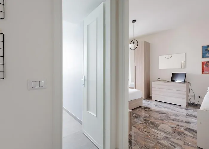 Apartamento Guesthost - Dergano Comfy - 250 M Far From M3 Milão