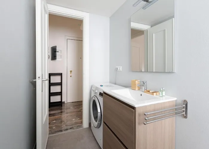 Apartamento Guesthost - Dergano Comfy - 250 M Far From M3 Milão